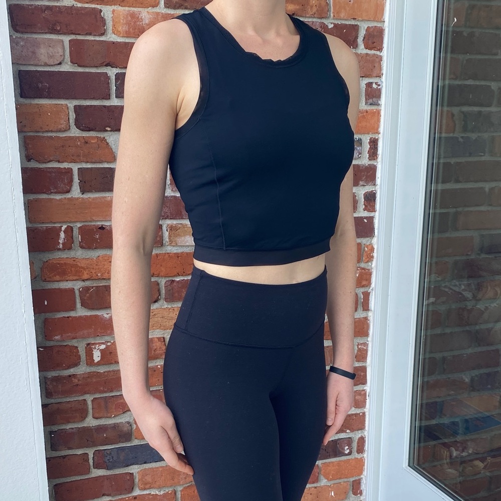 Black Sleeveless Crop Top